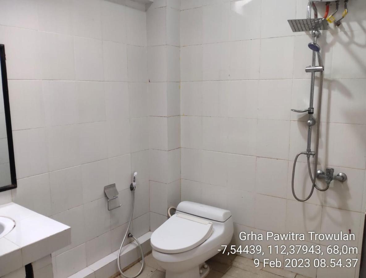 Grha Pawitra Trowulan Apartment ภายนอก รูปภาพ