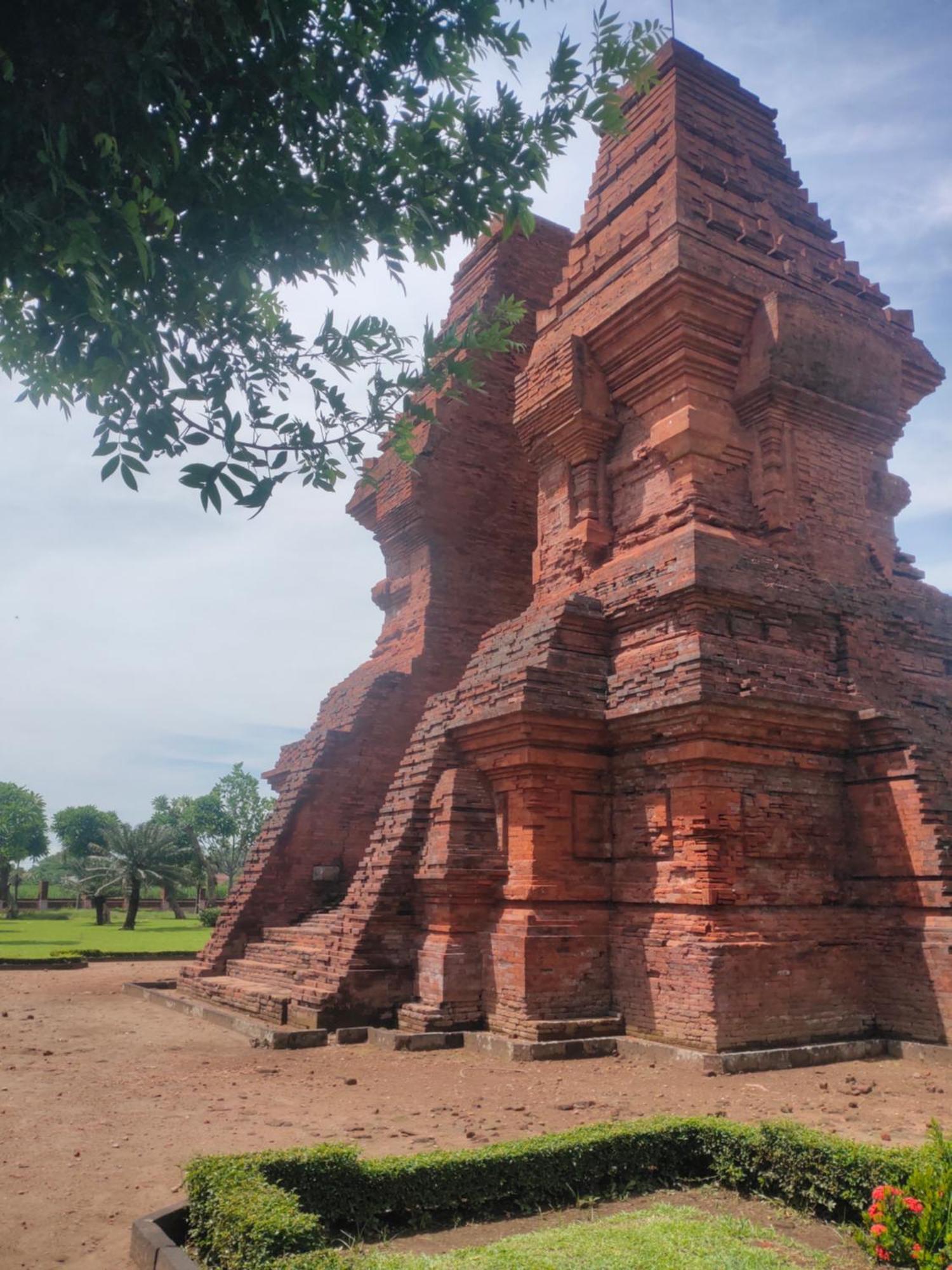 Grha Pawitra Trowulan Apartment ภายนอก รูปภาพ